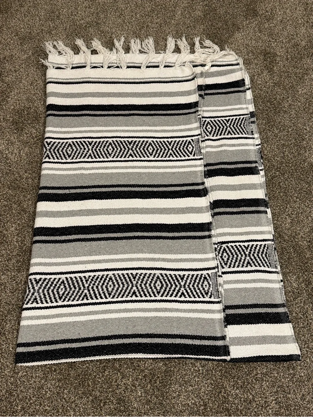 Mexican Falsa Blanket Black & Gray Striped Fringe: Approx 45” x 76” : clean